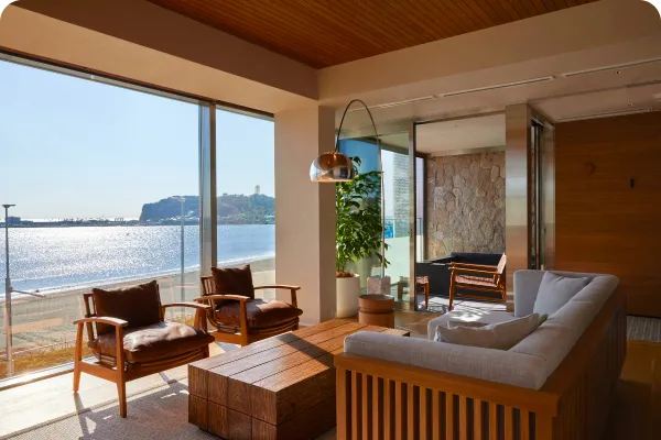 海の目の前の立地