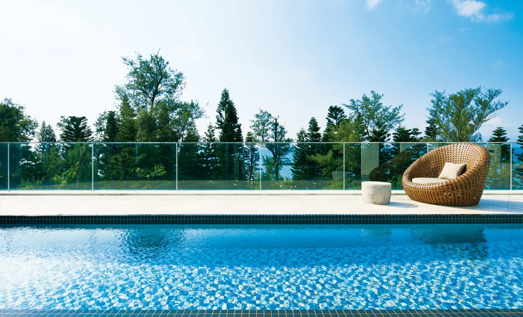 onnason GRANDE FAMILLE 205 pool01